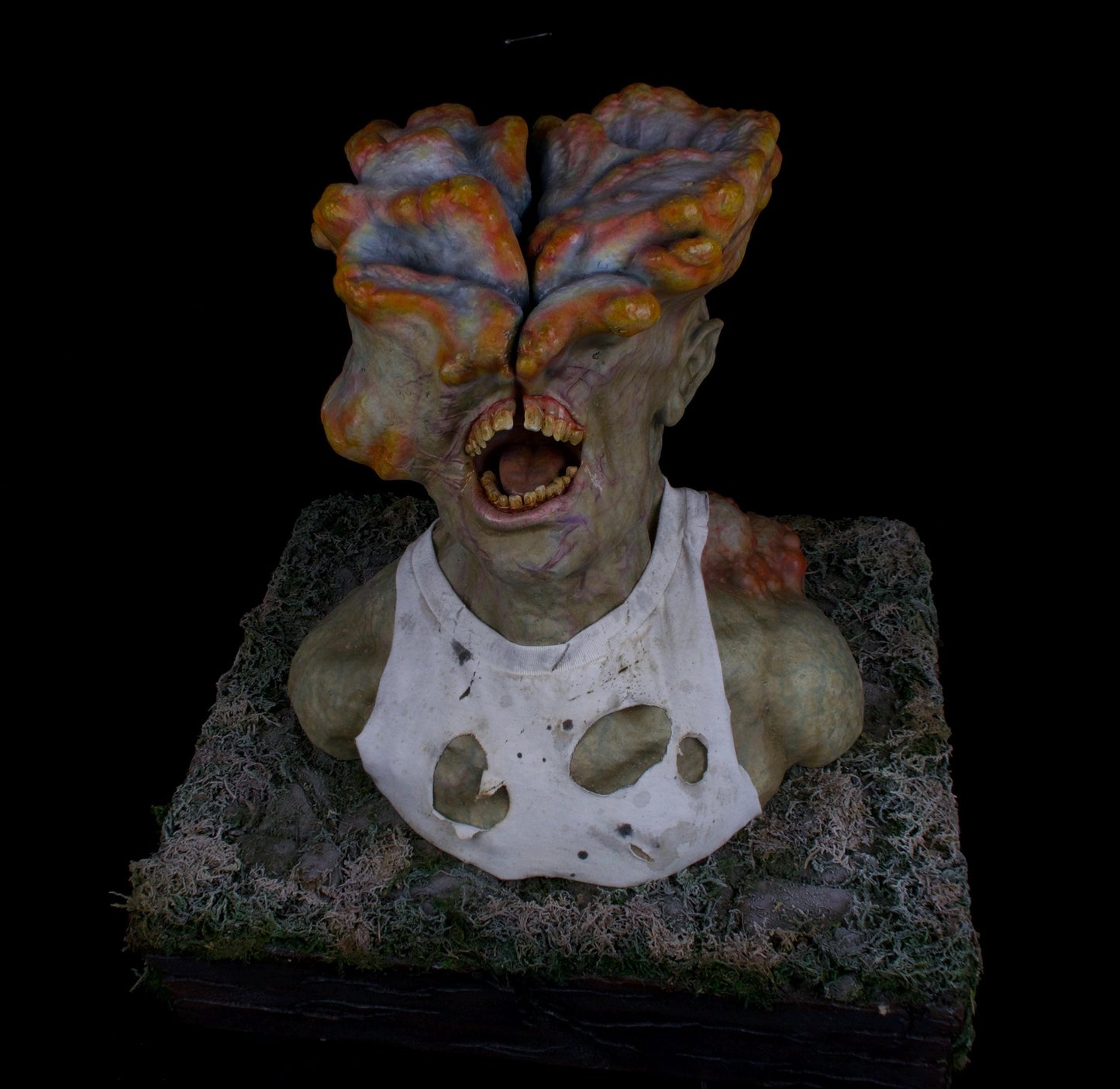 The Last Of Us Lifesize Clicker