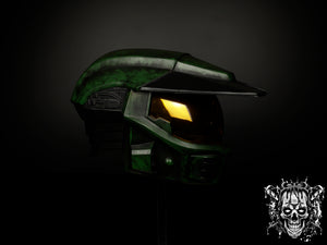 Master Chief Helmet – Halo: Combat Evolved Collectible