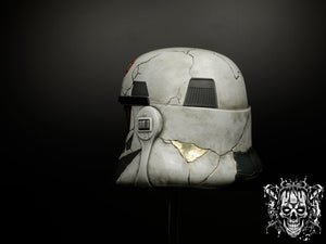 Captain Enoch Helmet – Star Wars Collectible